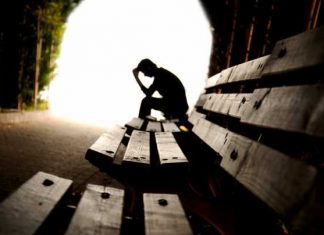 Motive pentru care oamenii reactioneaza diferit atunci cand o persoana draga moare