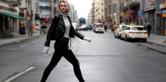 Blugi negri si cei mai buni 10 pantofi care sa te asortezi