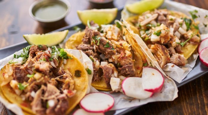 Reteta usoara ca sa pregatesti tacos la gratar, e delicioasa!