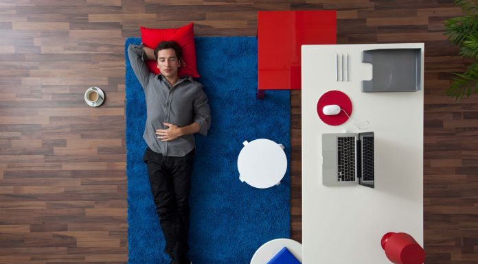 Siesta cu cafea: solutia pentru a-ti recupera energia