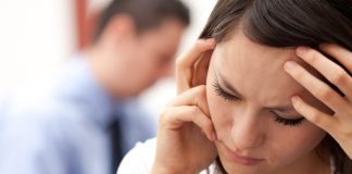 10 actiuni care te vor face sa te simti nefericit in continuare